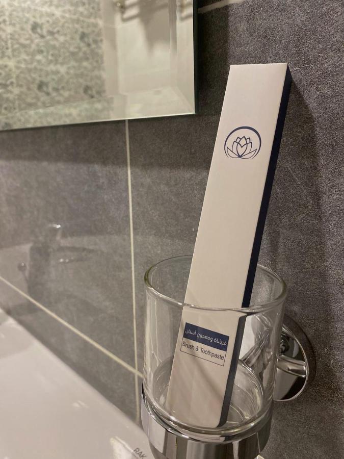 ראביג White Beach Hotel Suites מראה חיצוני תמונה