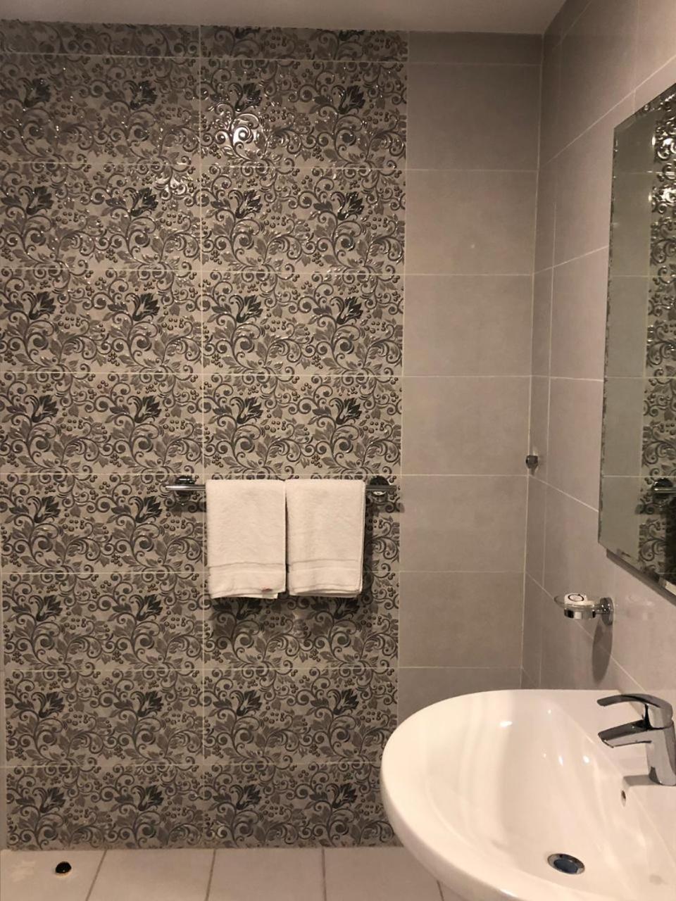 ראביג White Beach Hotel Suites מראה חיצוני תמונה