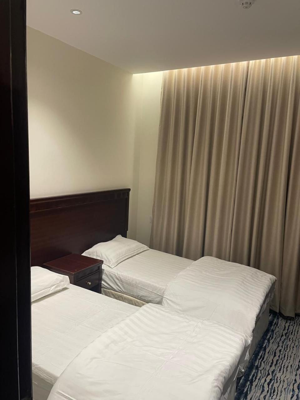 ראביג White Beach Hotel Suites מראה חיצוני תמונה
